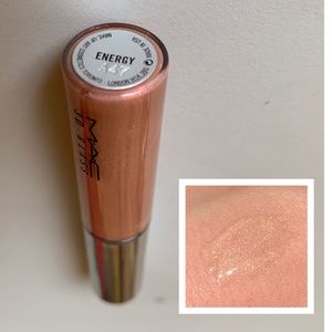 MAC 3D Lipglass in Energy